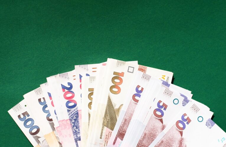 Інфляція в Україні сповільнилася до 8,2%