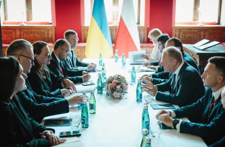 Криза відносин з Польщею: Свириденко провела зустріч з Туском
