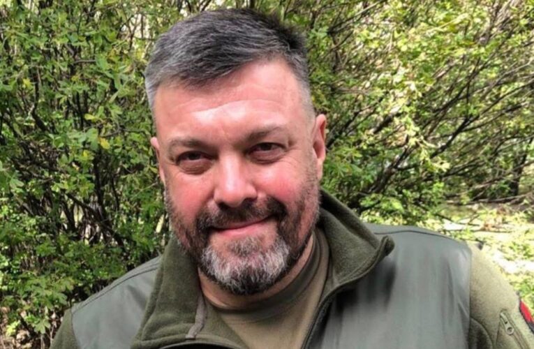Лідера партії Свобода поранили на фронті