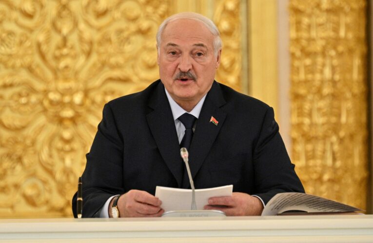 Лукашенко вибачився перед Зеленським за свої слова