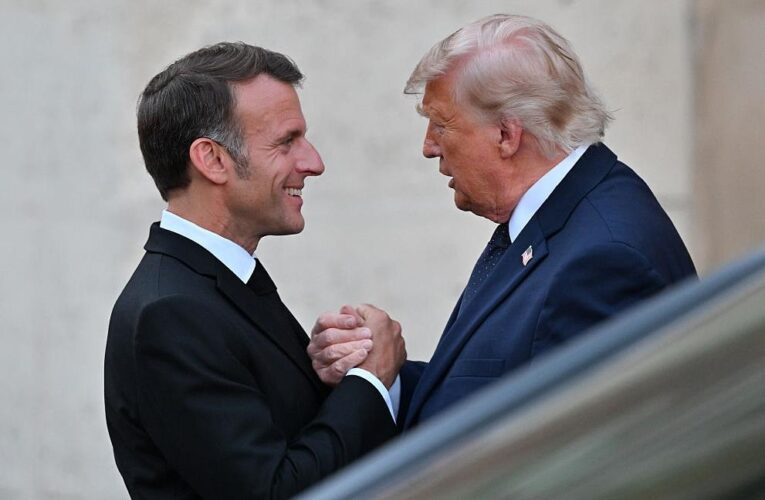 Макрон переконав Трампа підтримати Україну – ЗМІ