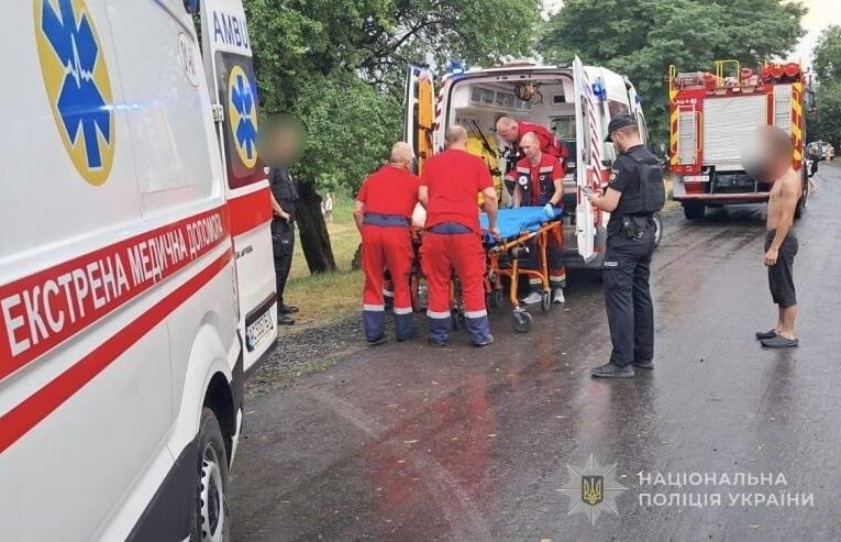 На Волині семеро людей втратили свідомість через влучання блискавки