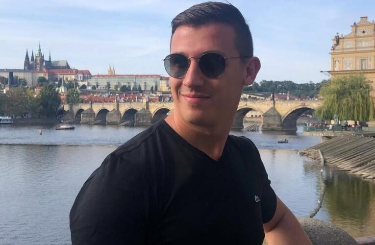Німець за хвилину з&rsquo;їв понад кілограм меду і потрапив до Книги Гіннеса