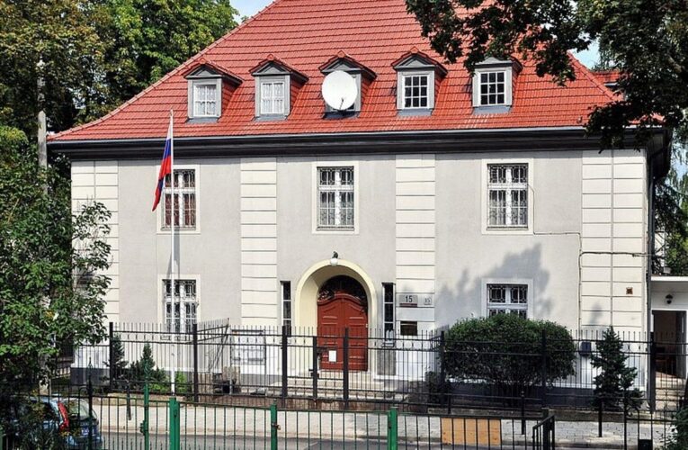 Польща забере будівлю генконсульства РФ за борги