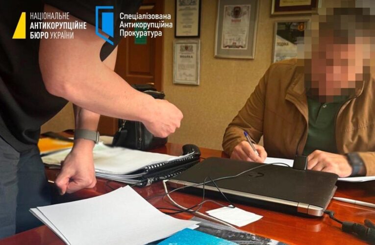 Посадовця Служби автодоріг на Львівщині підозрюють у розтраті 94 млн
