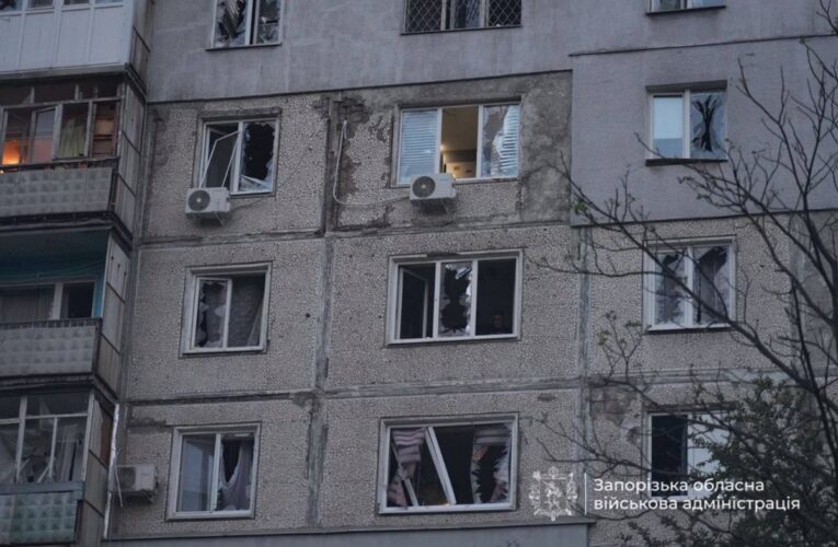 РФ атакувала багатоповерхівку у Запоріжжі: 10 поранених