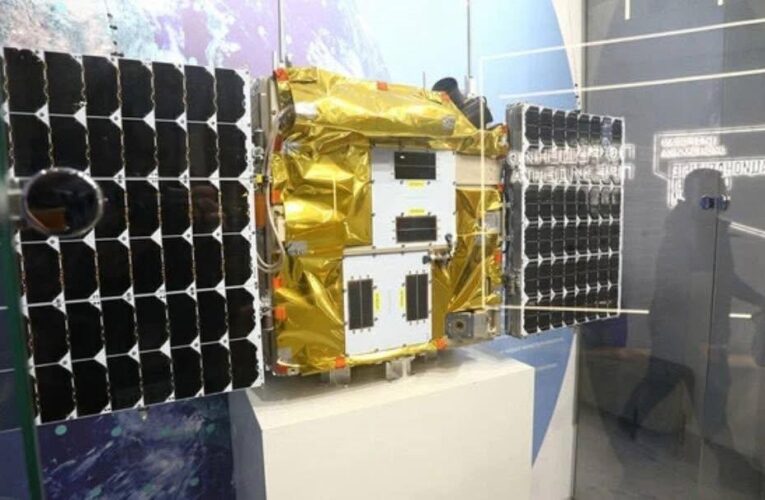 РФ готує аналог Starlink і вже запускає супутники