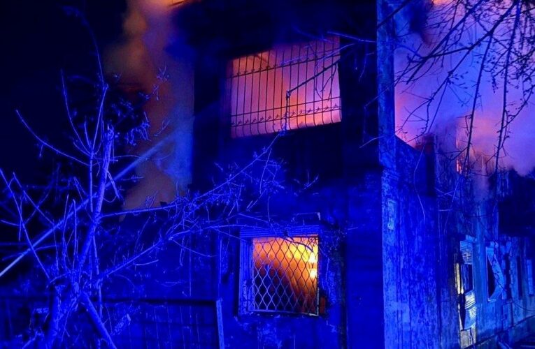 Росія вдарила по Дніпру і Харкову, виникли пожежі