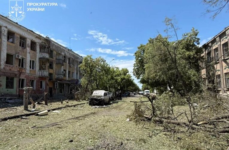 Росіяни скинули бомби на Слов’янськ, серед поранених – дитина