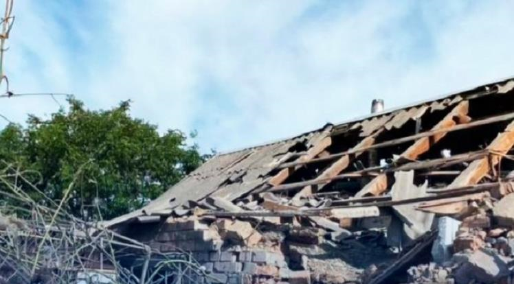 Росіяни вдарили по Дніпропетровщині, є загибла та поранені