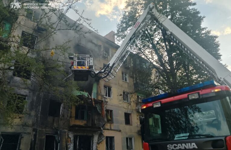 Росіяни вдарили по Павлограду: п’ятеро поранених