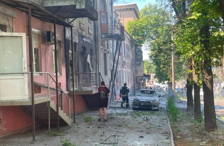 Росіяни вдарили по Запоріжжю: є поранені