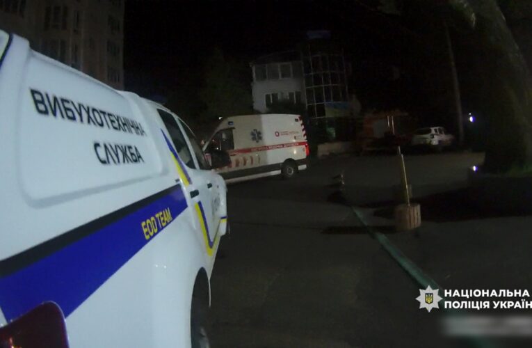 Російський дрон застряг на 11 поверсі в Одесі
