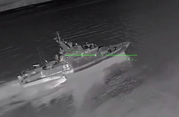 СБС уразили сторожовий корабель росіян в Криму