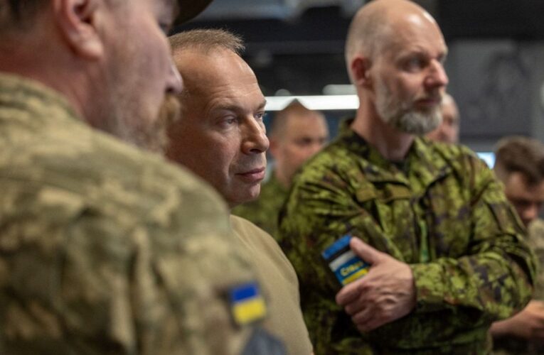 Сирський з естонським колегою відвідали фронт