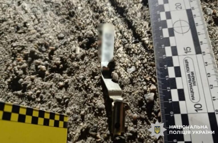 У Дніпрі чоловік кинув гранату у поліцейських і загинув