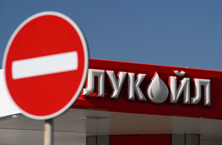 У Санкт-Петербурзі запровадили ліміт на продаж бензину