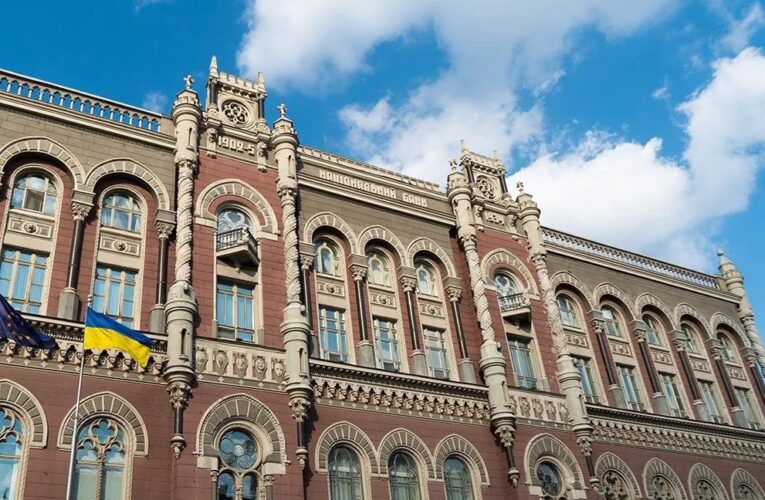 В Україні новий історичний максимум долара
