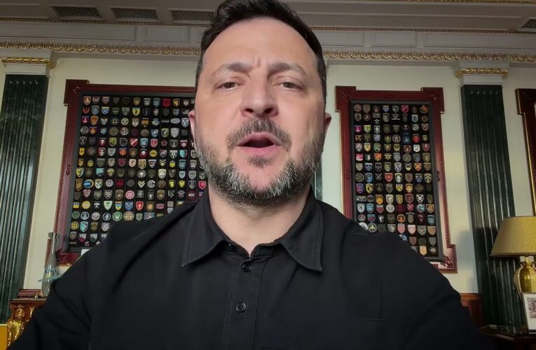 Підписав указ про створення у складі ЗСУ спеціального командування – далекобійного