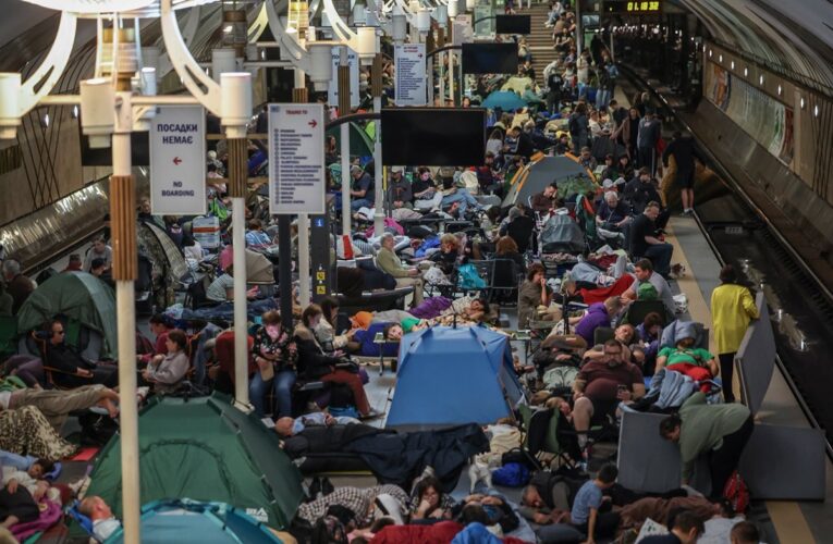 Атака на Київ: метро прихистило рекордні 56 тисяч людей