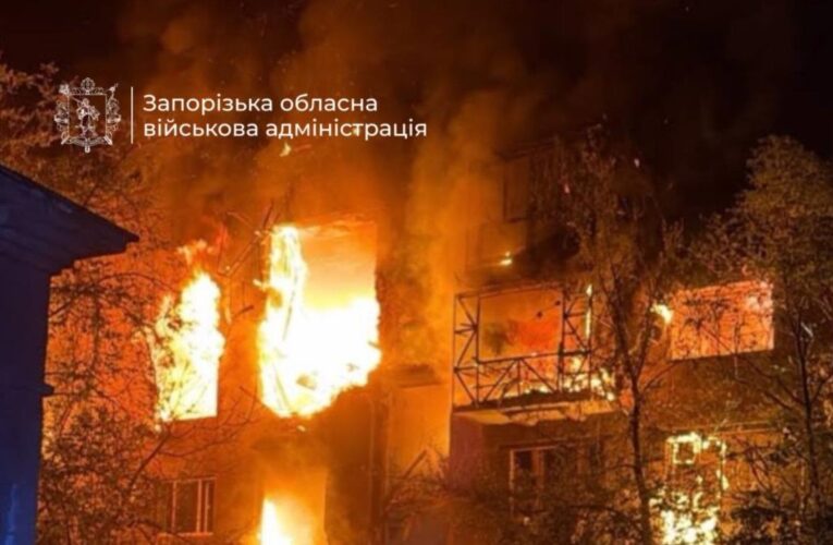 БПЛА влучило у багатоповерхівку у Запоріжжі