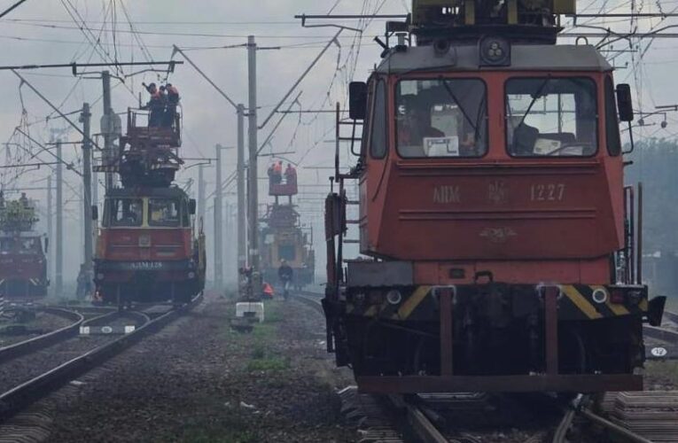 На Київщині після атаки Росії відновили рух поїздів