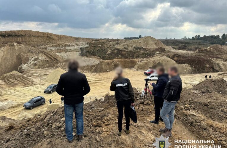 На Тернопільщині викрили видобуток піску на 11 млн