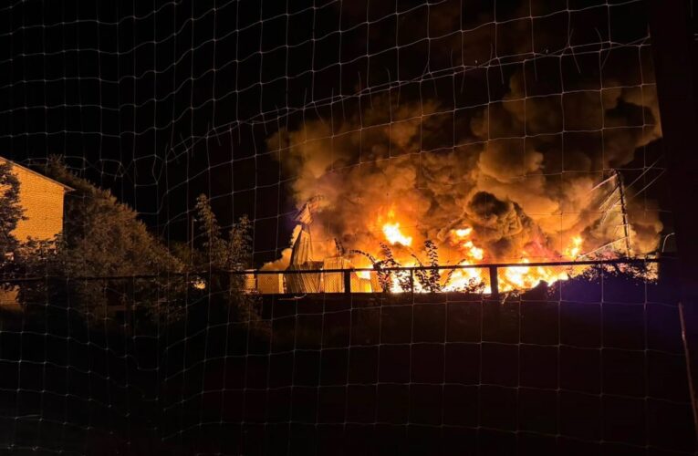 РФ атакувала Ізюм: багато руйнувань і пожежі