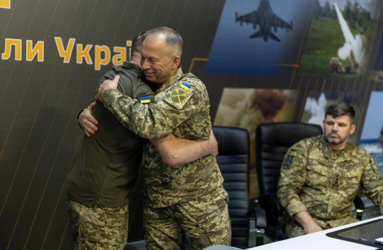 Сирський офіційно передав повноваження Драпатому