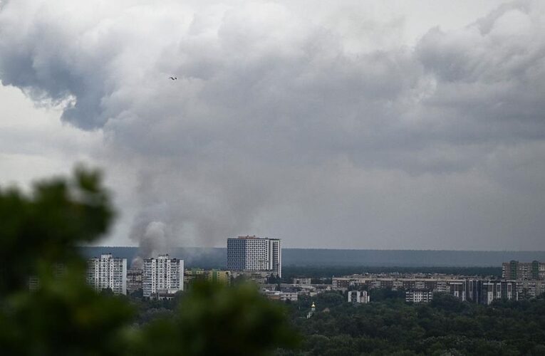 У Києві постраждала дитина під час ракетного удару