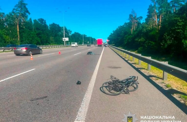 У Києві в ДТП загинув неповнолітній велосипедист