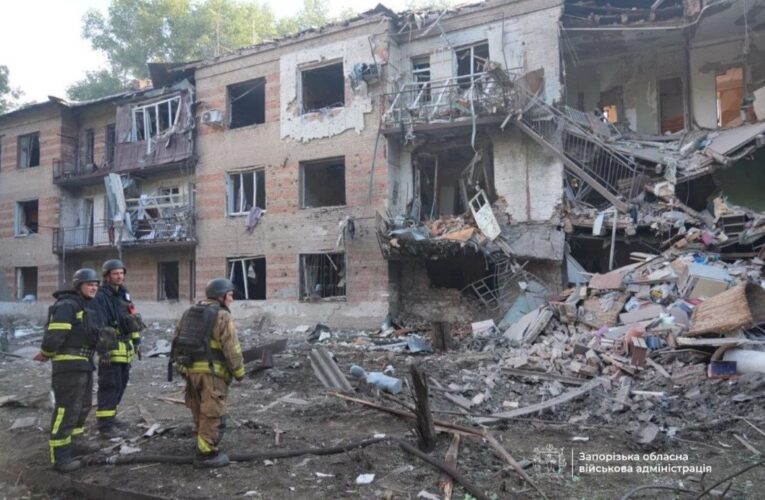 Удар по Запоріжжю: двоє загиблих, багато поранених