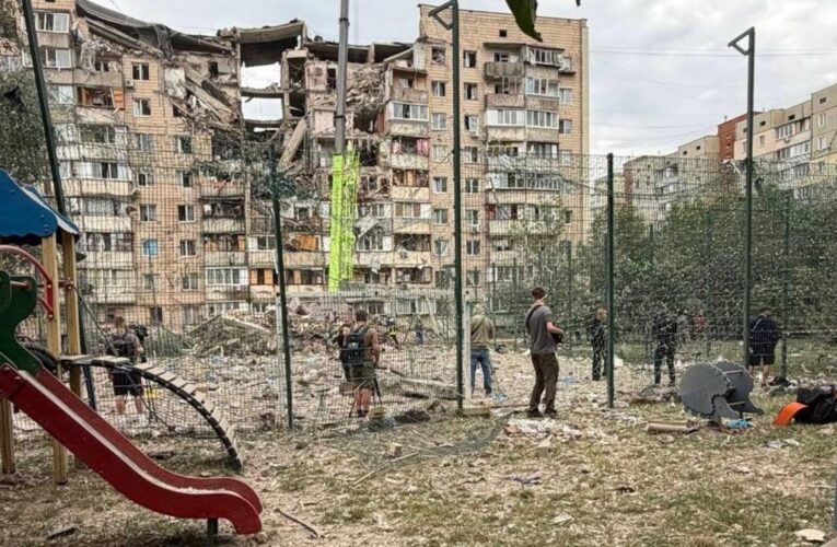 Удар Росії по Києву: зростає кількість загиблих