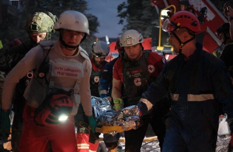 В ДСНС показали наслідки удару по Києву