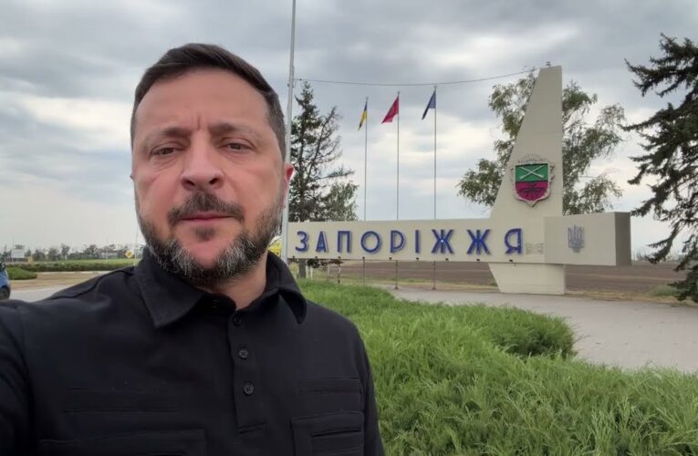 Сьогодні – з нашими воїнами, які захищають Запоріжжя, Донеччину, Дніпровщину, інші непрості напрямки