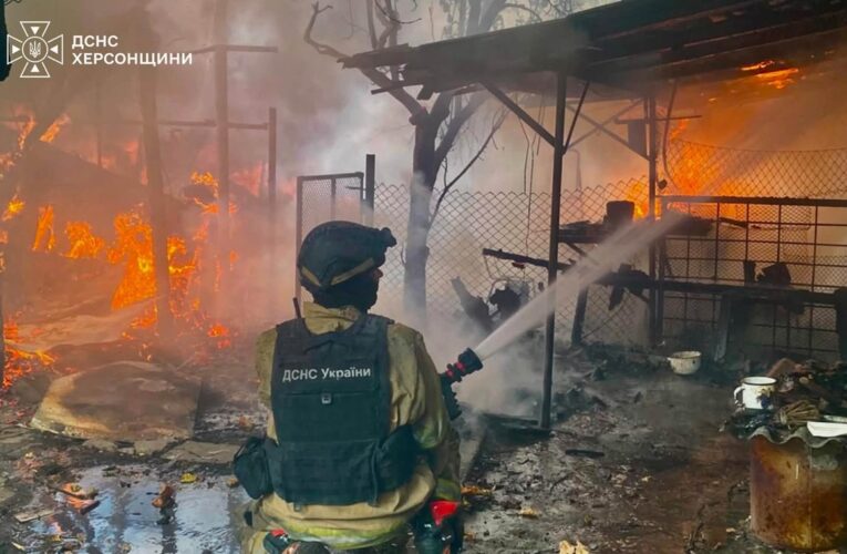 Дронова атака на Херсонщині: постраждали дитина та шестеро дорослих
