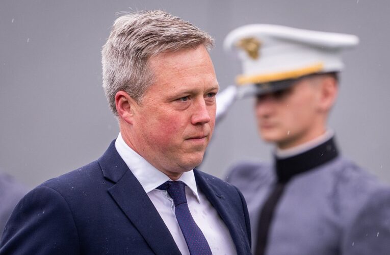 Міністр армії США залишить посаду через конфлікт із Гегсетом – ЗМІ