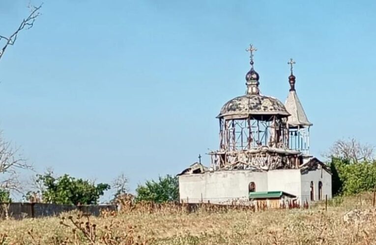 На Херсонщині обстрілом зруйновано храм Різдва Богородиці