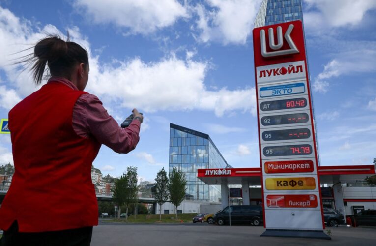 Паливна криза: у Росії штрафують та арештовують невдоволених
