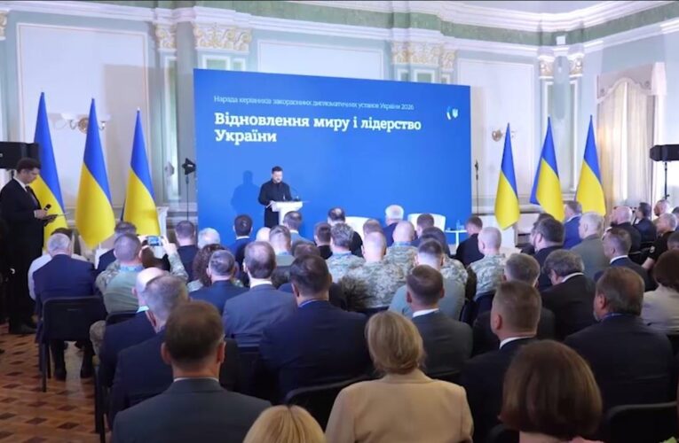 Постараємось завершити війну до зими – Зеленський
