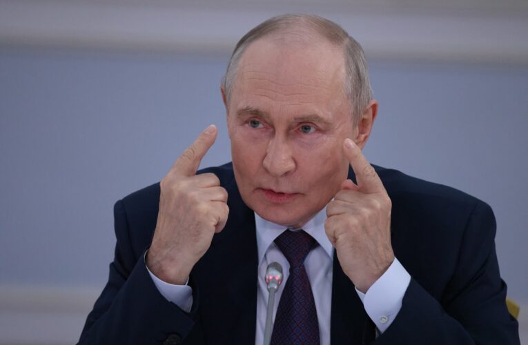 Росія відстає від світу в нових винаходах: Путін вимагає прориву