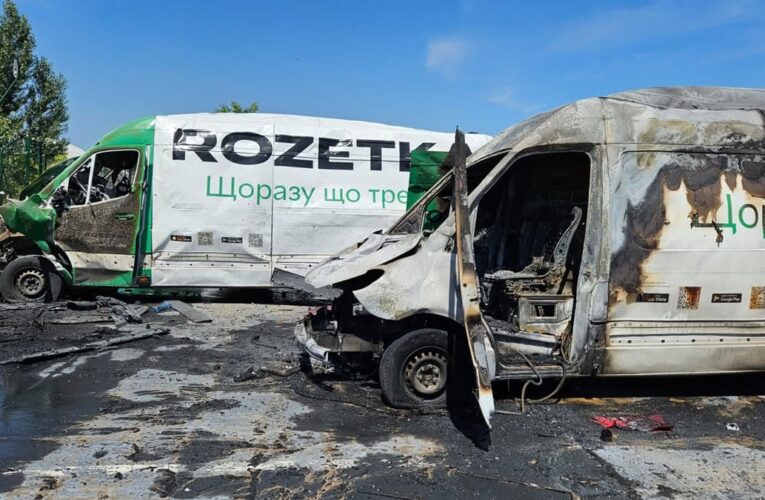 Російський дрон влучив у склад Rozetka: є загиблий і поранені