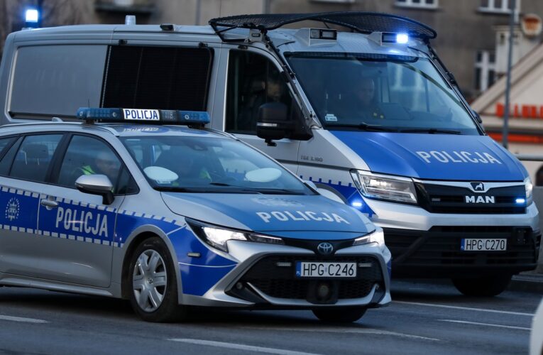 Російського опозиціонера знайшли мертвим у квартирі у Варшаві
