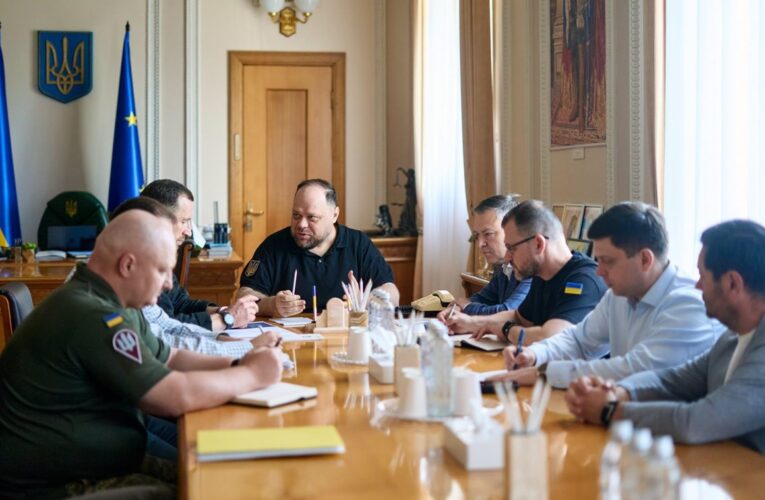 Стефанчук провів нараду з військовими