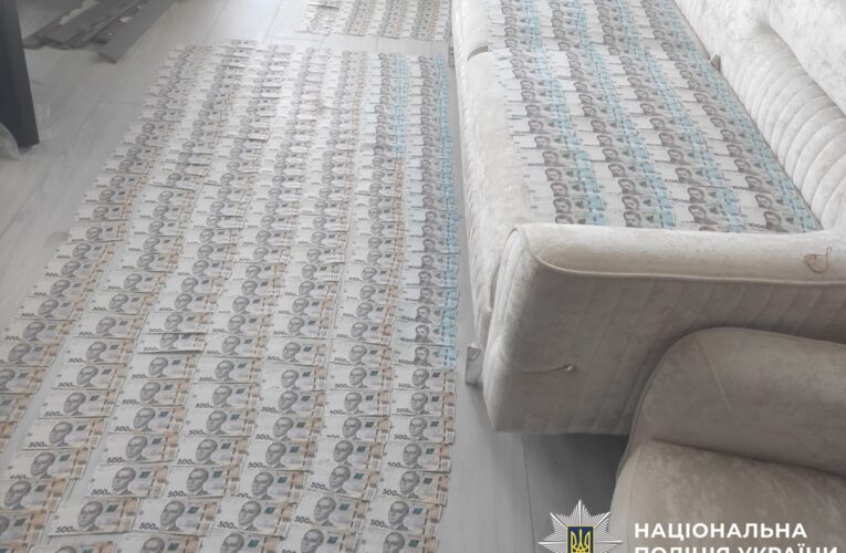 У Києві викрито мережу фіктивного працевлаштування у приватних ліцеях