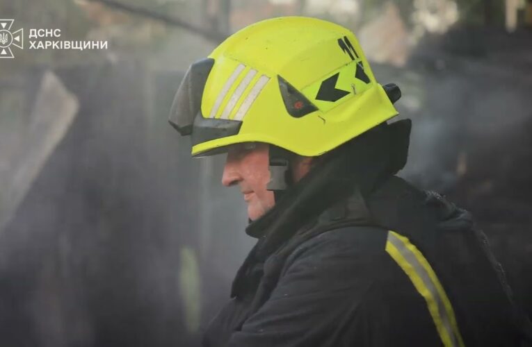 Харків: ліквідація пожежі на складі після нічної атаки БпЛА | ДСНС