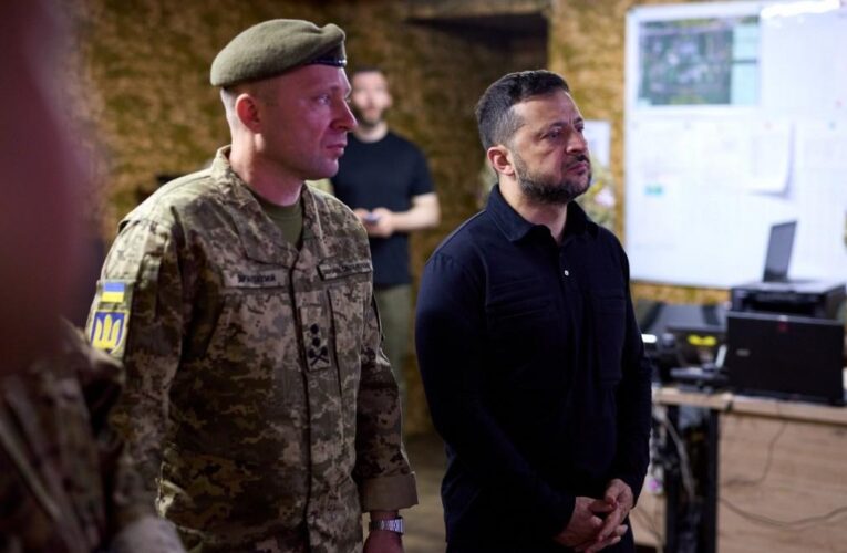 Зеленський прибув на Олександрівський напрямок
