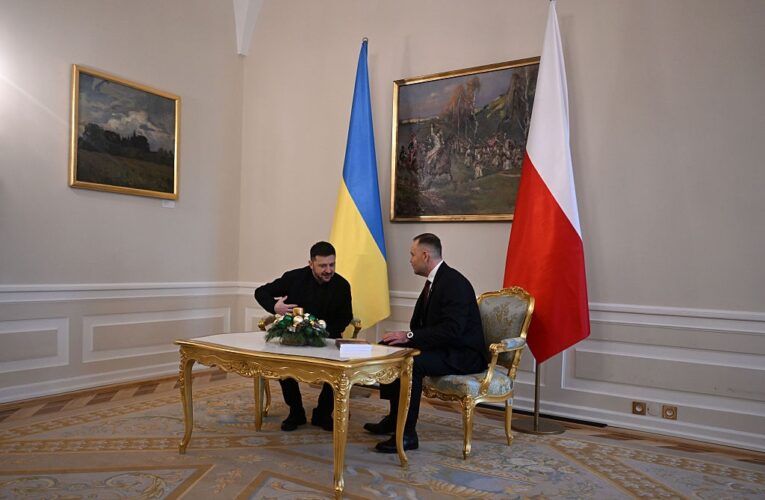 Зеленський відповів на лист Навроцького
